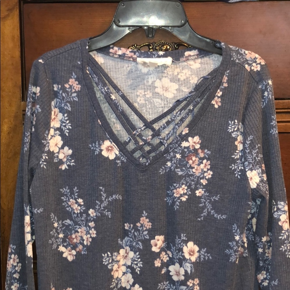 Long sleeve flowered dress shirt